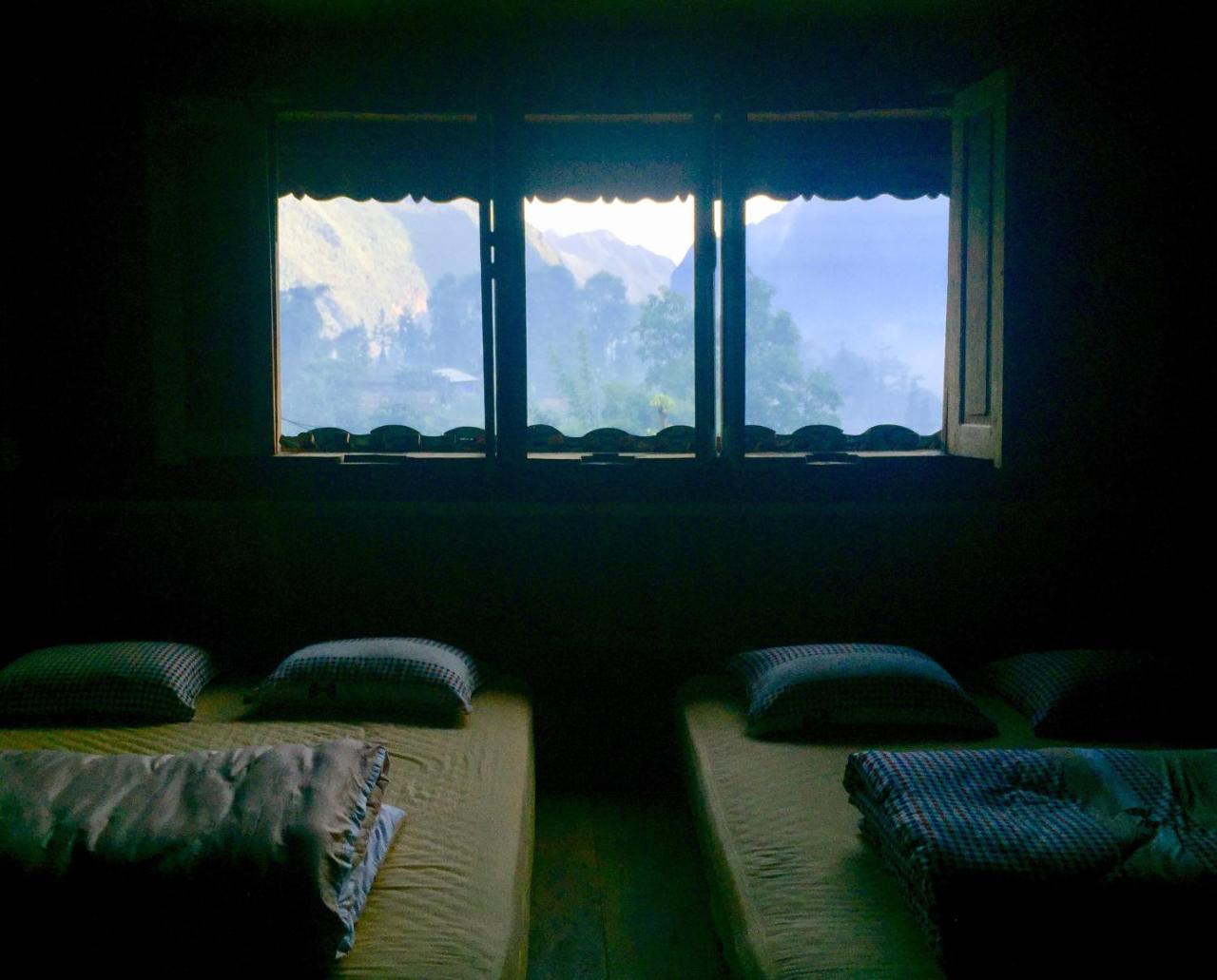 Ong Vang Meo Vac Hotel エクステリア 写真